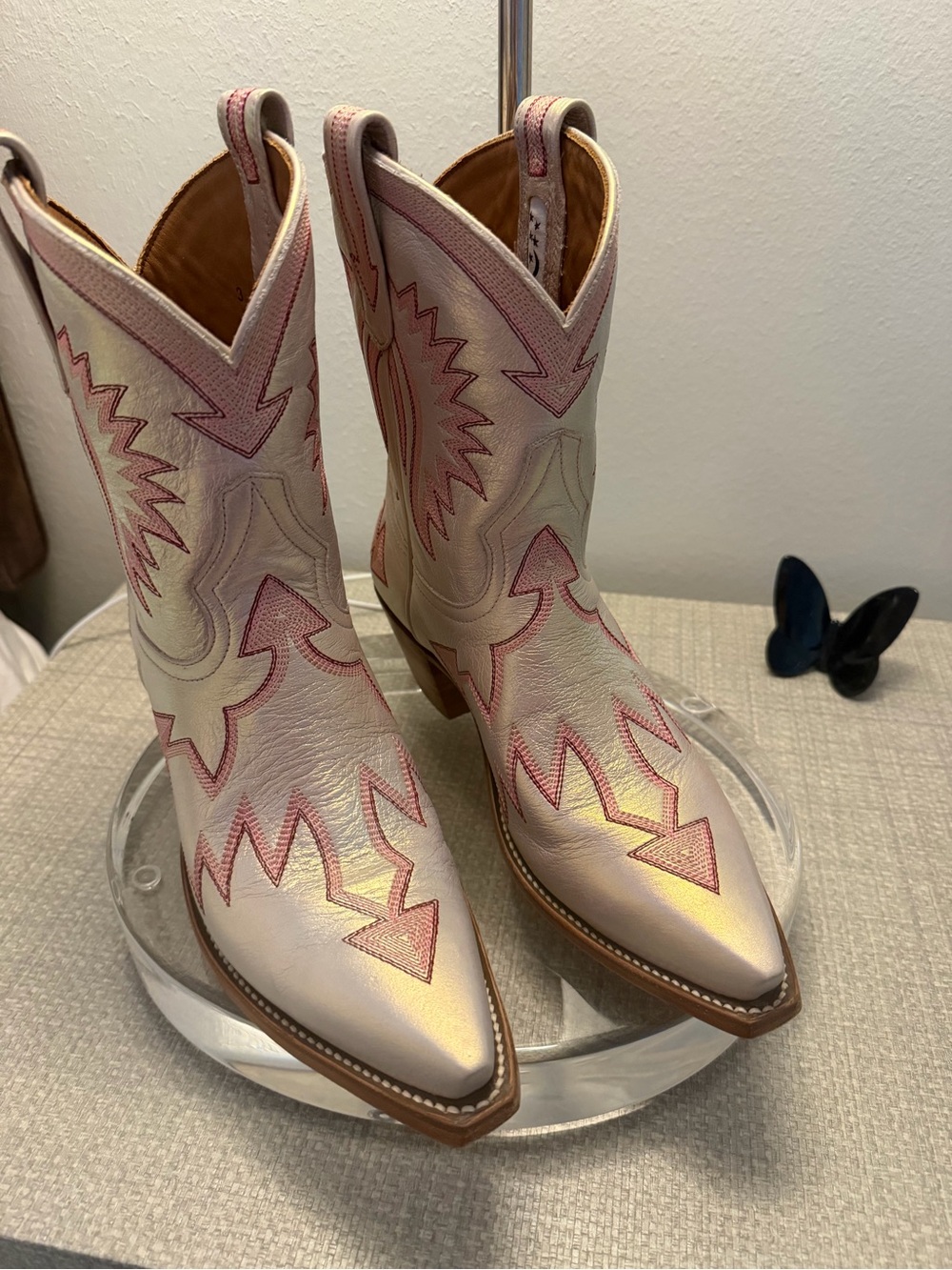 Miron Crosby Maggie Metallic light pink boots w/hot pink stitching-Never Worn